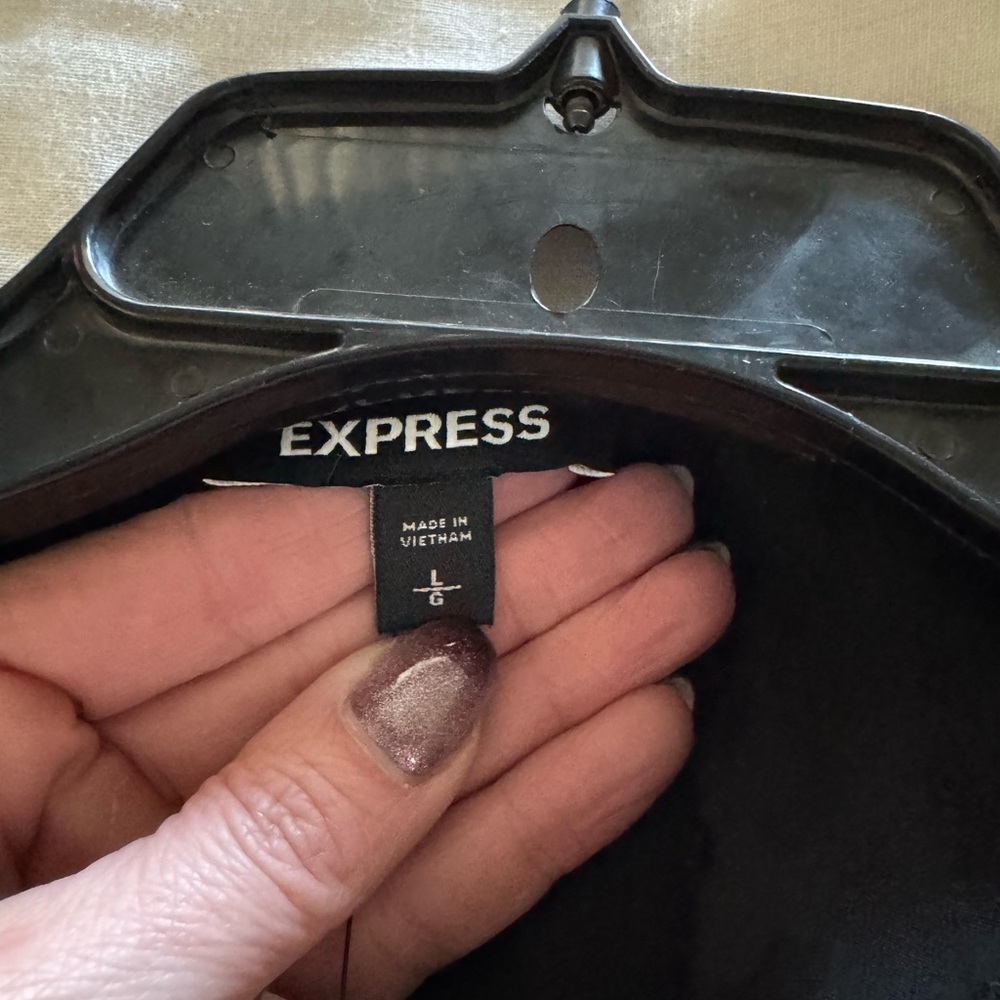 Express Black Patterned Dress - Picture 4 of 5